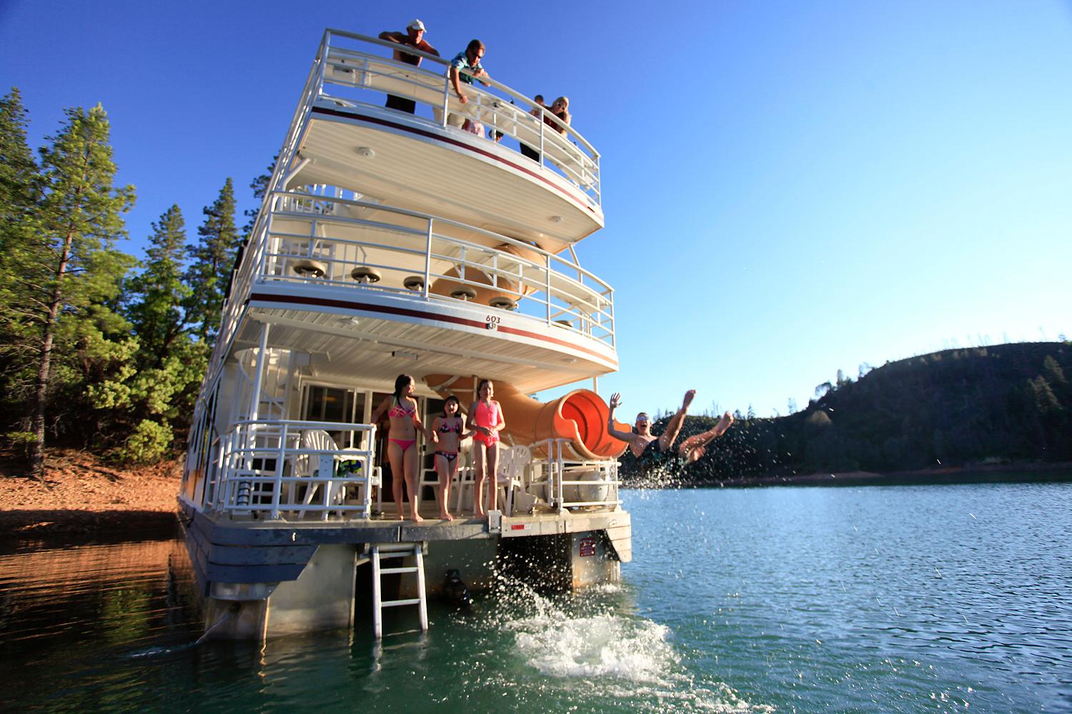 Luxury Houseboat Rentals Unforgettable Vacations at Shasta Lake