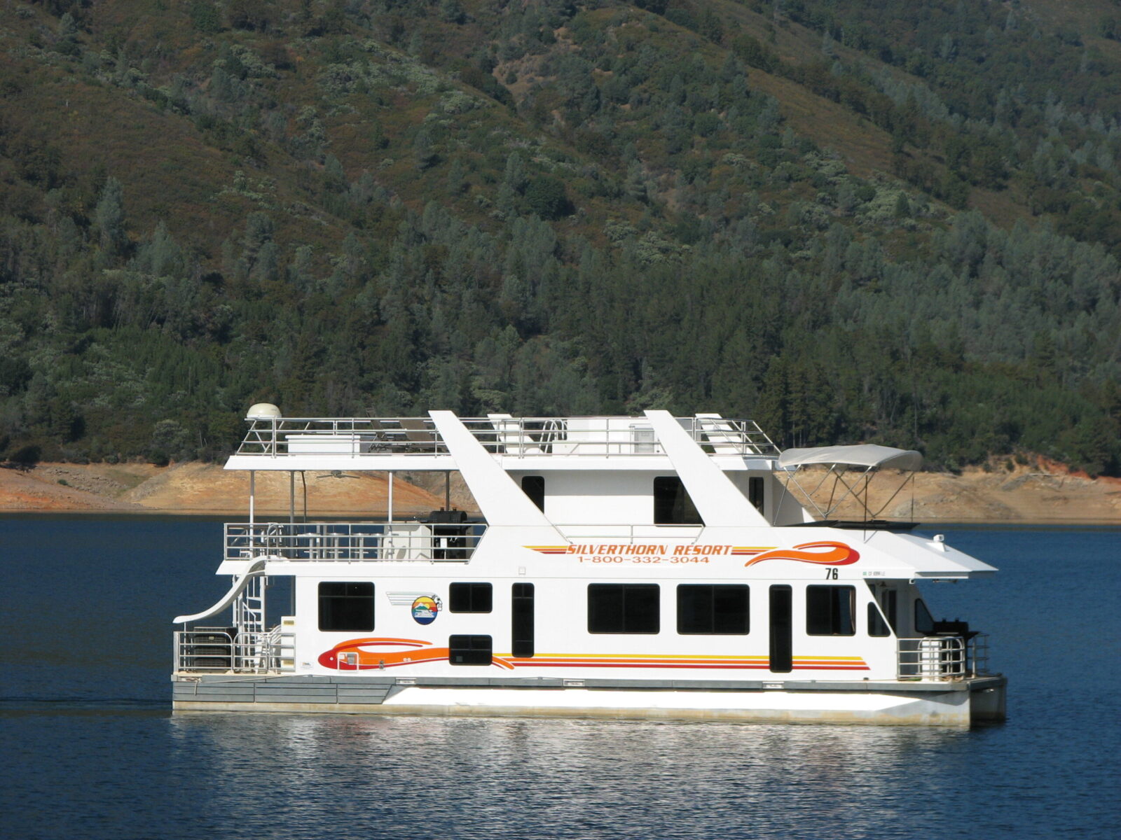 Queen Houseboat