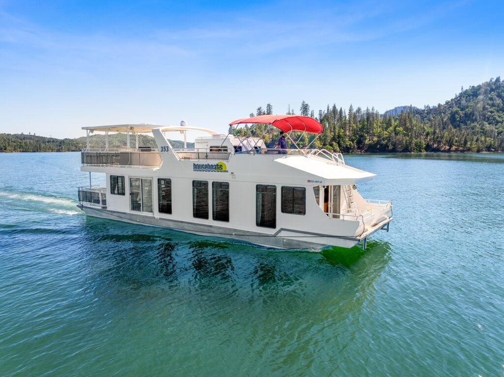 Corinthian Houseboat at Shasta Lake – Jones Valley Resort